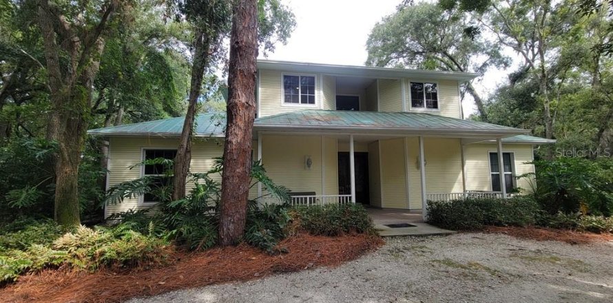 Casa en Tarpon Springs, Florida 4 dormitorios, 352.75 m2 № 1903397
