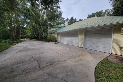 Villa ou maison à louer à Tarpon Springs, Floride: 4 chambres, 352.75 m2 № 1903397 - photo 3