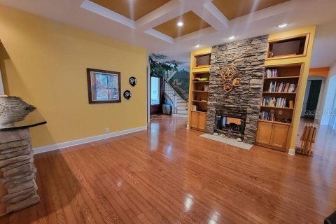 Villa ou maison à louer à Tarpon Springs, Floride: 4 chambres, 352.75 m2 № 1903397 - photo 8