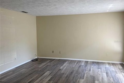 Commercial property in Ocala, Florida 4 bedrooms, 155.52 sq.m. № 1914276 - photo 5