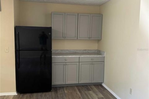 Commercial property in Ocala, Florida 4 bedrooms, 155.52 sq.m. № 1914276 - photo 4
