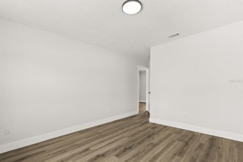 Villa ou maison à vendre à Deltona, Floride: 3 chambres, 112.41 m2 № 1858296 - photo 15