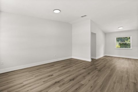 Villa ou maison à vendre à Deltona, Floride: 3 chambres, 112.41 m2 № 1858296 - photo 4