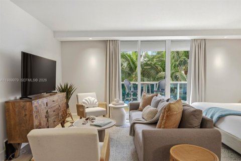 Купить кондоминиум в Майами-Бич, Флорида 55.74м2, № 2007107 - фото 21