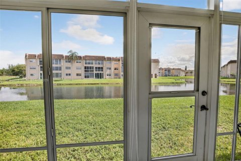 Copropriété à vendre à Sunrise, Floride: 1 chambre, 78.97 m2 № 1929497 - photo 26