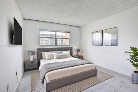 Copropriété à vendre à Sunrise, Floride: 1 chambre, 78.97 m2 № 1929497 - photo 2