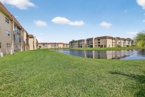 Copropriété à vendre à Sunrise, Floride: 1 chambre, 78.97 m2 № 1929497 - photo 27