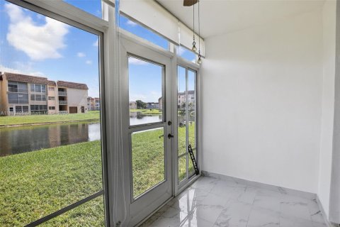 Copropriété à vendre à Sunrise, Floride: 1 chambre, 78.97 m2 № 1929497 - photo 14
