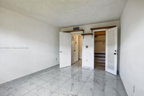 Copropriété à vendre à Sunrise, Floride: 1 chambre, 78.97 m2 № 1929497 - photo 20