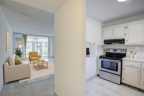 Copropriété à vendre à Sunrise, Floride: 1 chambre, 78.97 m2 № 1929497 - photo 1