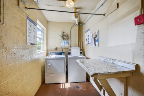 Copropriété à vendre à Sunrise, Floride: 1 chambre, 78.97 m2 № 1929497 - photo 29