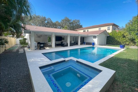 Villa ou maison à vendre à Miami Lakes, Floride: 4 chambres, 192.12 m2 № 1943324 - photo 6