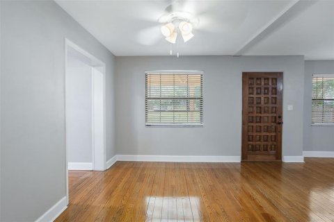 House in Orlando, Florida 4 bedrooms, 214.05 sq.m. № 1854545 - photo 11