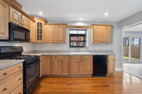 House in Orlando, Florida 4 bedrooms, 214.05 sq.m. № 1854545 - photo 16