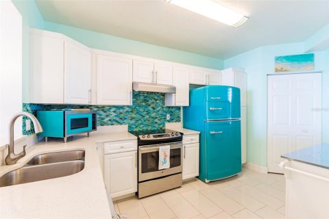 Copropriété à vendre à North Redington Beach, Floride: 2 chambres, 129.6 m2 № 1427756 - photo 14