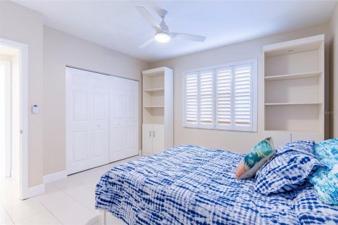 Condominio en venta en North Redington Beach, Florida, 2 dormitorios, 129.6 m2 № 1427756 - foto 24