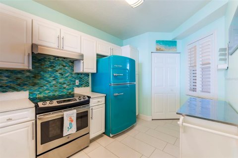 Copropriété à vendre à North Redington Beach, Floride: 2 chambres, 129.6 m2 № 1427756 - photo 12