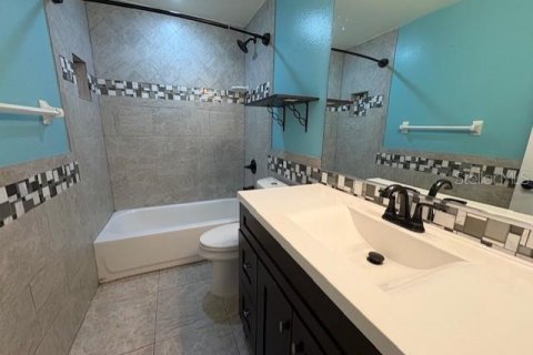 House in Oldsmar, Florida 5 bedrooms, 274.25 sq.m. № 1917315 - photo 7
