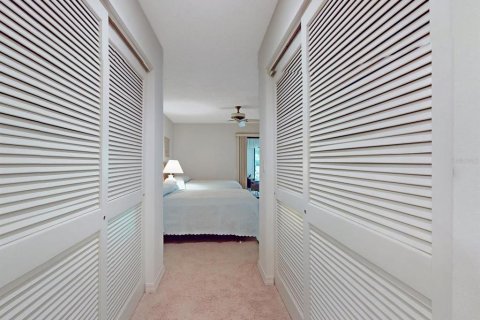 Townhouse in Haines City, Florida 3 bedrooms, 171.31 sq.m. № 2341820 - photo 27
