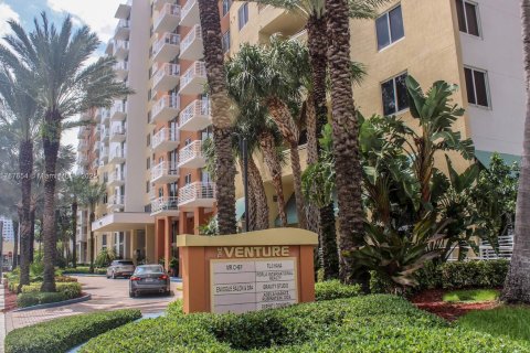 Condo in Aventura, Florida, 1 bedroom № 1959115 - photo 30