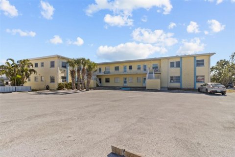 Condominio en venta en Treasure Island, Florida, 1 dormitorio, 53.88 m2 № 1543452 - foto 19