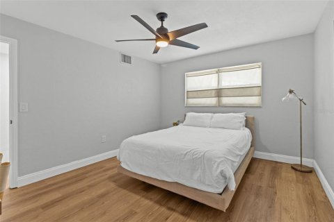 Condominio en venta en Treasure Island, Florida, 1 dormitorio, 53.88 m2 № 1543452 - foto 14