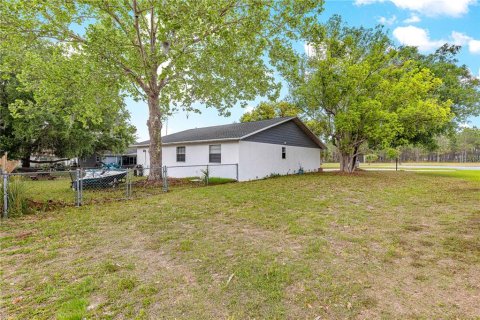 House in Ocala, Florida 3 bedrooms, 165.37 sq.m. № 2142608 - photo 30