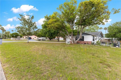 House in Ocala, Florida 3 bedrooms, 165.37 sq.m. № 2142608 - photo 6
