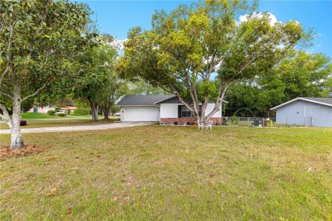 House in Ocala, Florida 3 bedrooms, 165.37 sq.m. № 2142608 - photo 7