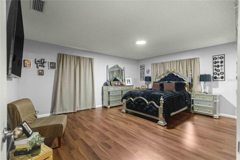 House in Ocala, Florida 3 bedrooms, 165.37 sq.m. № 2142608 - photo 11