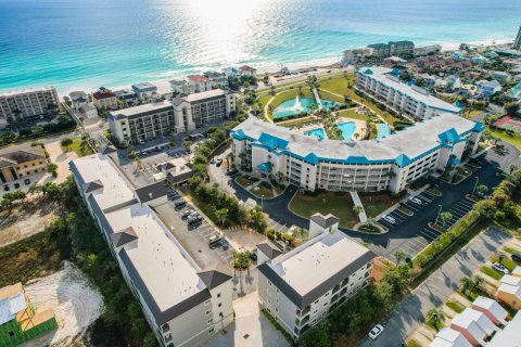 Condominio en venta en Miramar Beach, Florida, 2 dormitorios, 92.44 m2 № 559432 - foto 1