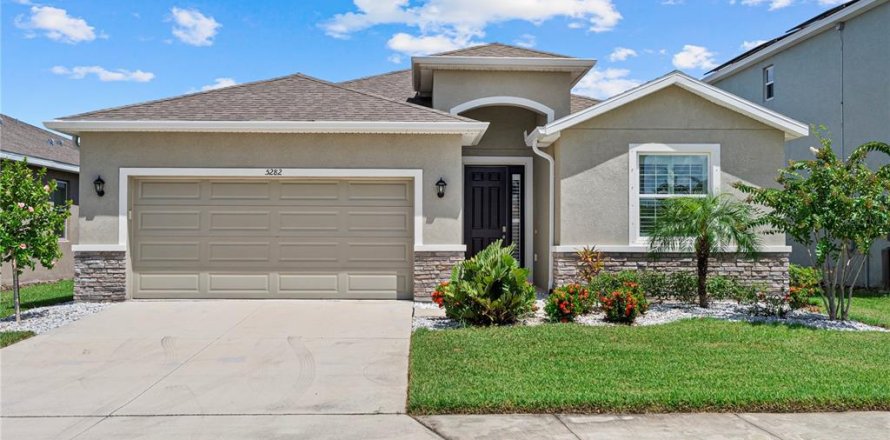 House in Lakewood Ranch, Florida 4 bedrooms, 191.01 sq.m. № 1876530