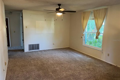 House in Casselberry, Florida 4 bedrooms, 118.17 sq.m. № 1871236 - photo 5