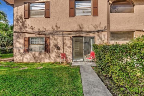 Купить кондоминиум в Корал-Спрингс, Флорида 2 спальни, 108.7м2, № 1996514 - фото 30