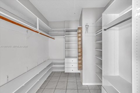 Купить кондоминиум в Корал-Спрингс, Флорида 2 спальни, 108.7м2, № 1996514 - фото 25