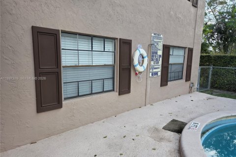 Купить кондоминиум в Корал-Спрингс, Флорида 2 спальни, 108.7м2, № 1996514 - фото 4