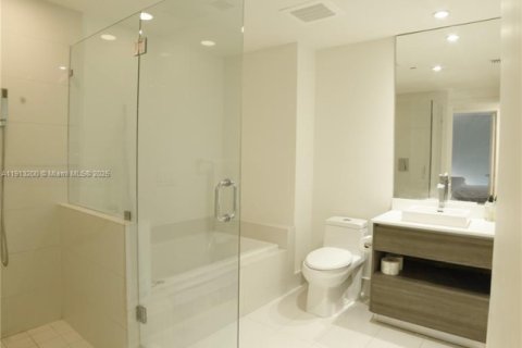 Снять в аренду кондоминиум в Майами, Флорида 1 спальня, 75.44м2, № 2035036 - фото 7