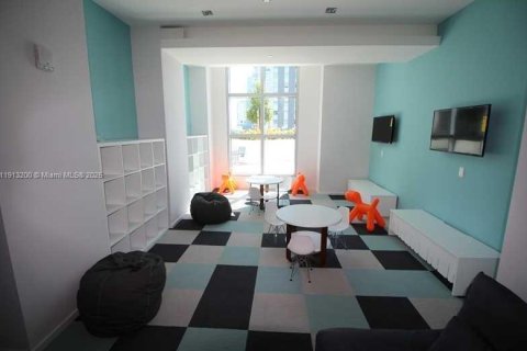 Снять в аренду кондоминиум в Майами, Флорида 1 спальня, 75.44м2, № 2035036 - фото 20