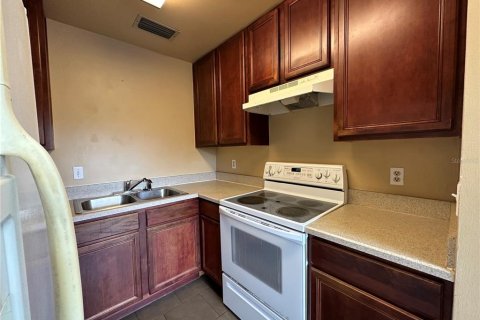 Condominio en alquiler en Sarasota, Florida, 2 dormitorios, 77.76 m2 № 1908384 - foto 2