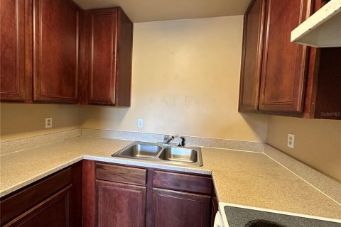 Condominio en alquiler en Sarasota, Florida, 2 dormitorios, 77.76 m2 № 1908384 - foto 10