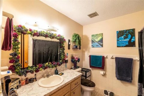 Immobilier commercial à vendre à Umatilla, Floride: 4 chambres, 180.04 m2 № 2386007 - photo 9