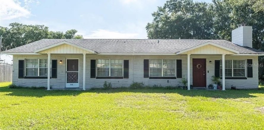 Immobilier commercial à Umatilla, Floride 4 chambres, 180.04 m2 № 2386007