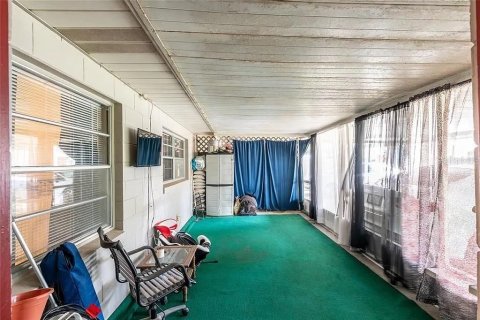 Immobilier commercial à vendre à Umatilla, Floride: 4 chambres, 180.04 m2 № 2386007 - photo 10