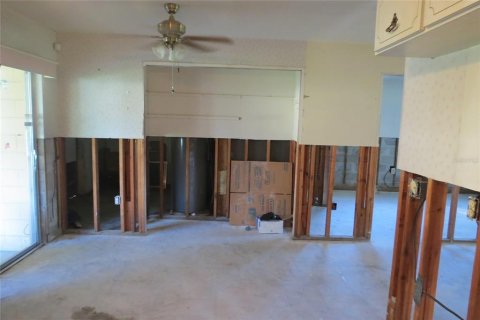 Casa en venta en Tampa, Florida, 4 dormitorios, 103.68 m2 № 1910665 - foto 17
