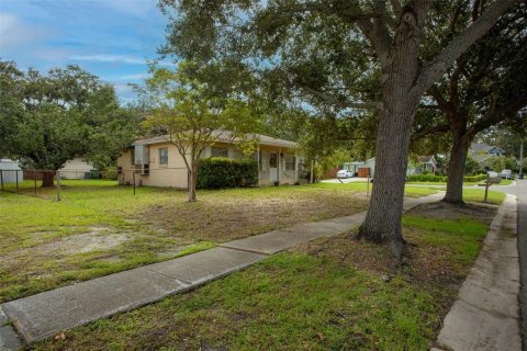 Casa en venta en Tampa, Florida, 4 dormitorios, 103.68 m2 № 1910665 - foto 4