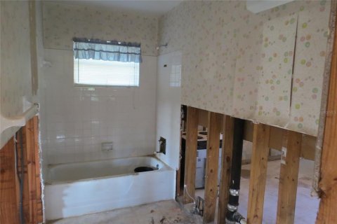 Casa en venta en Tampa, Florida, 4 dormitorios, 103.68 m2 № 1910665 - foto 23