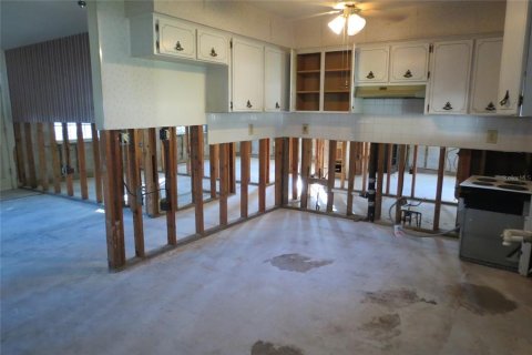 Casa en venta en Tampa, Florida, 4 dormitorios, 103.68 m2 № 1910665 - foto 11