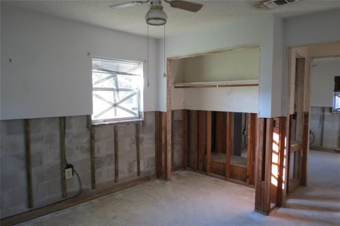 Casa en venta en Tampa, Florida, 4 dormitorios, 103.68 m2 № 1910665 - foto 15