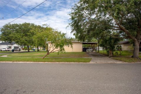 Casa en venta en Tampa, Florida, 4 dormitorios, 103.68 m2 № 1910665 - foto 6