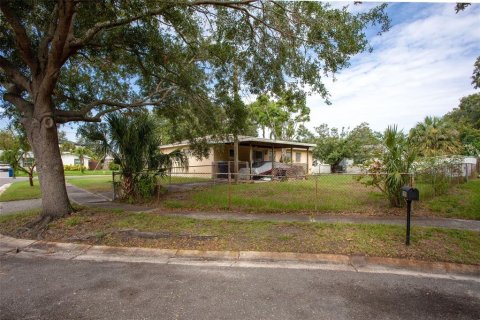 Casa en venta en Tampa, Florida, 4 dormitorios, 103.68 m2 № 1910665 - foto 8